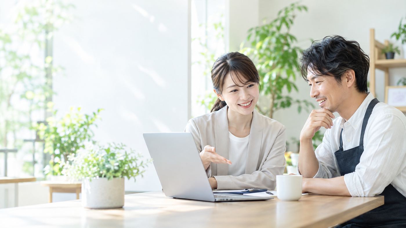 お店の方と打ち合わせをしている様子